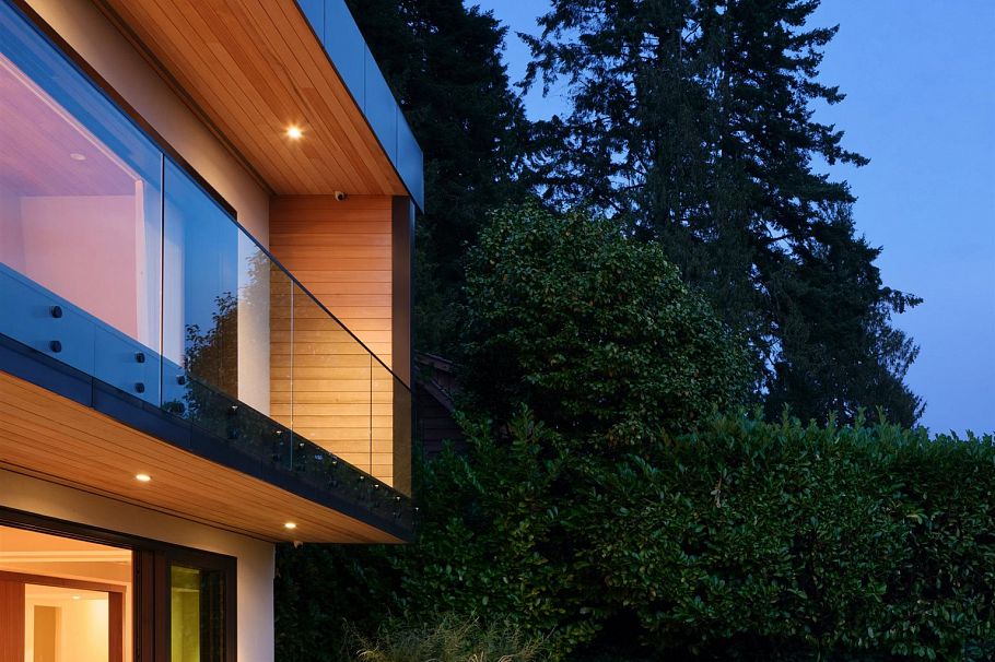 1295 W Keith Road North Vancouver, BC - 28