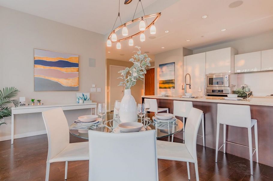 404 1616 Columbia Street Vancouver, BC - 3