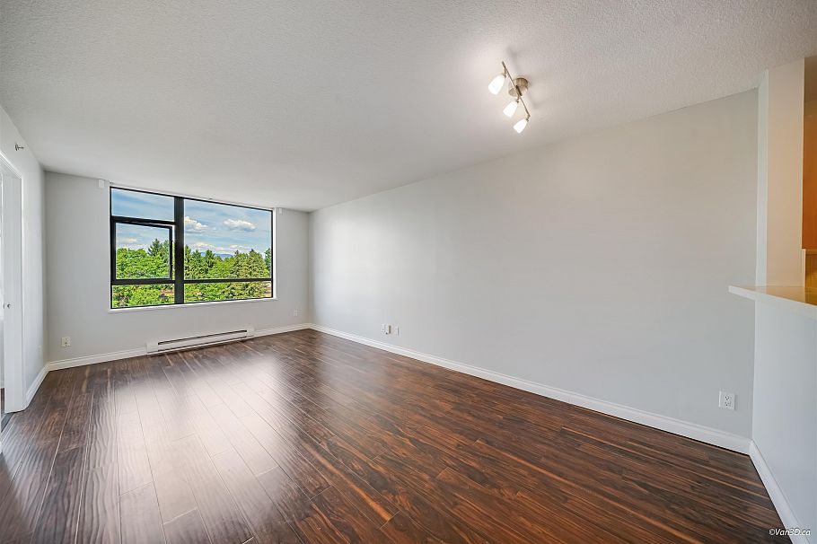 707 3520 Crowley Drive Vancouver, BC - 10