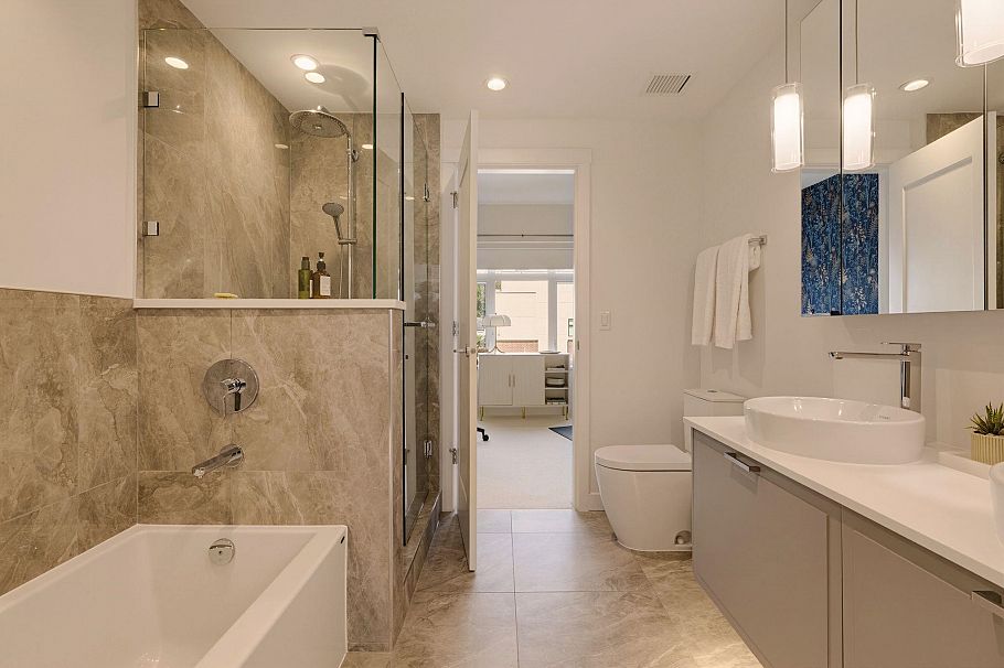 20 1960 Glenaire Drive North Vancouver, BC - 19