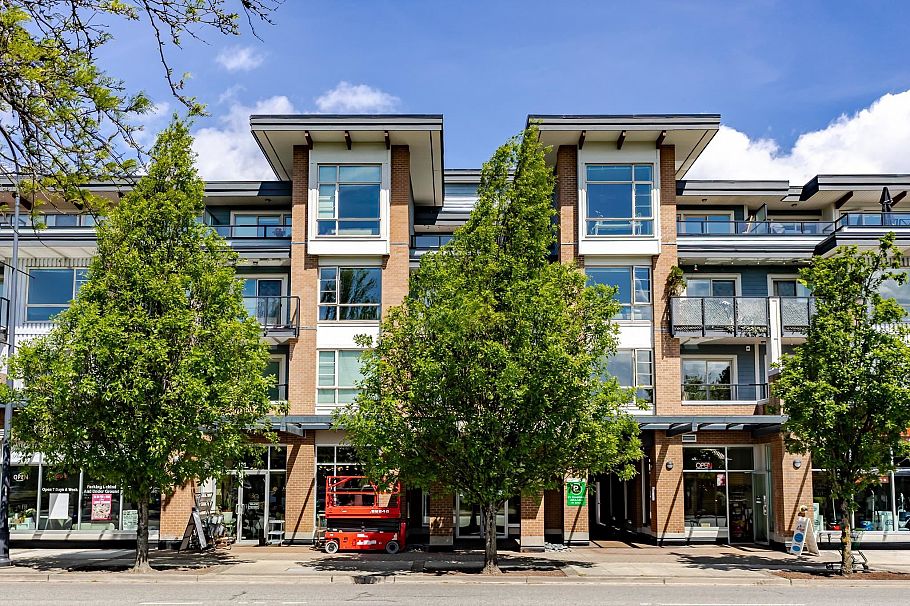 303 1330 Marine Drive North Vancouver, BC - 22