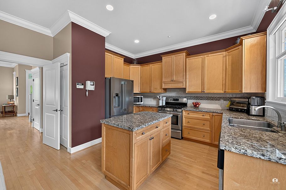 3566 W 23rd Avenue Vancouver, BC - 12