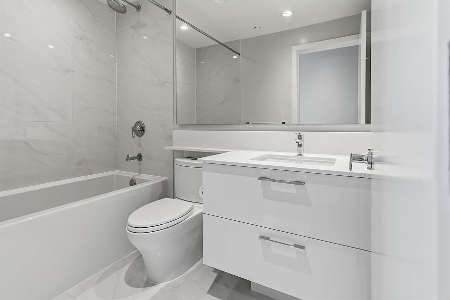 1002 5410 Shortcut Road Vancouver, BC - 21