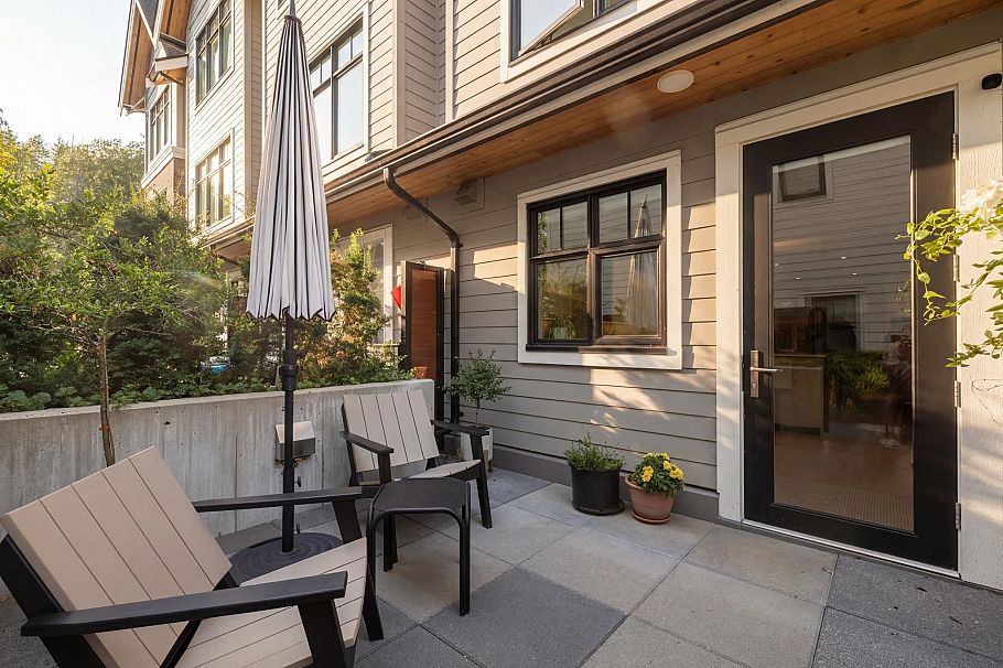 20 1960 Glenaire Drive North Vancouver, BC - 21