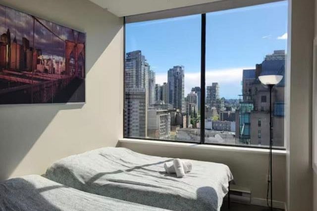 909 1010 Howe Street Vancouver, BC - 7