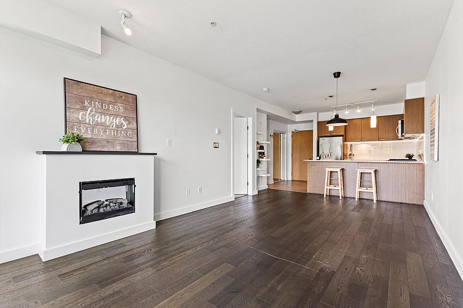 303 1330 Marine Drive North Vancouver, BC - 10
