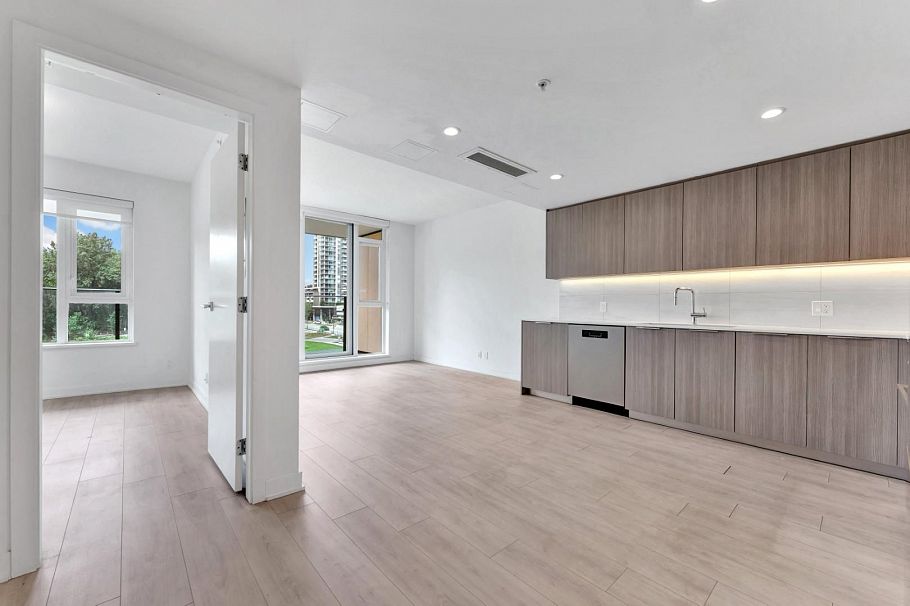 408 1471 Hunter Street North Vancouver, BC - 5