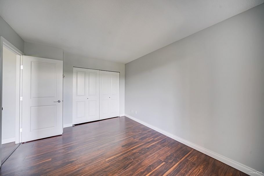 707 3520 Crowley Drive Vancouver, BC - 4