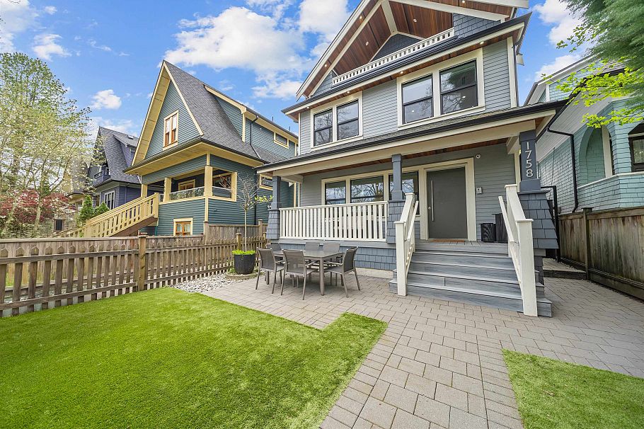 1758 E 14th Avenue Vancouver, BC - 1