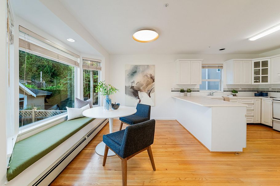 4682 W 14th Avenue Vancouver, BC - 12