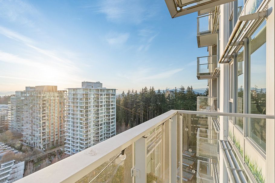 2110 3355 Binning Road Vancouver, BC - 24