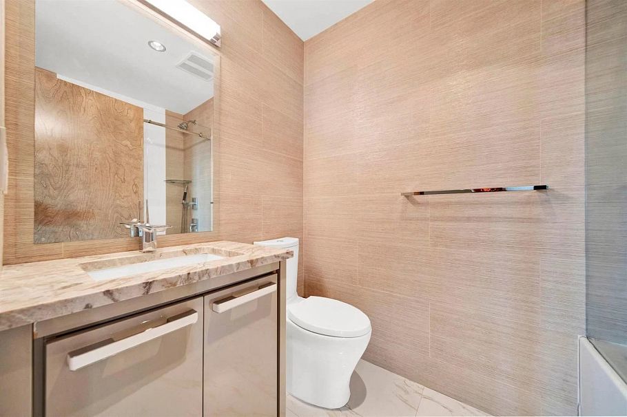 PH2 2689 Kingsway Vancouver, BC - 13