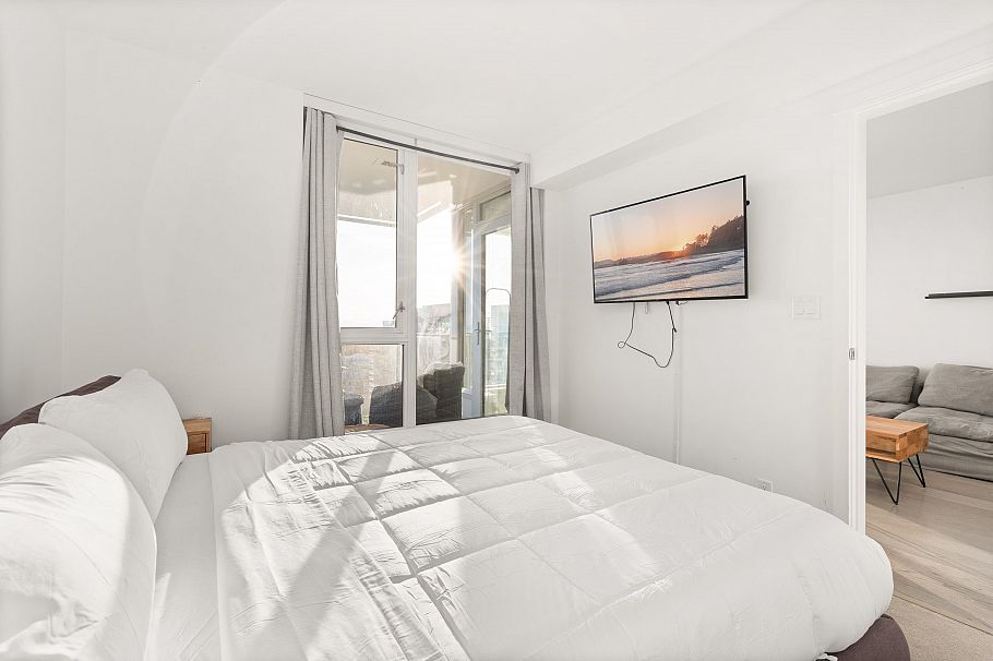 2110 3355 Binning Road Vancouver, BC - 8