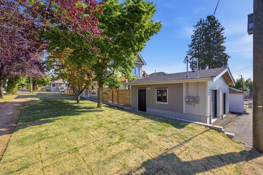 708 Windermere Street Vancouver, BC - 31