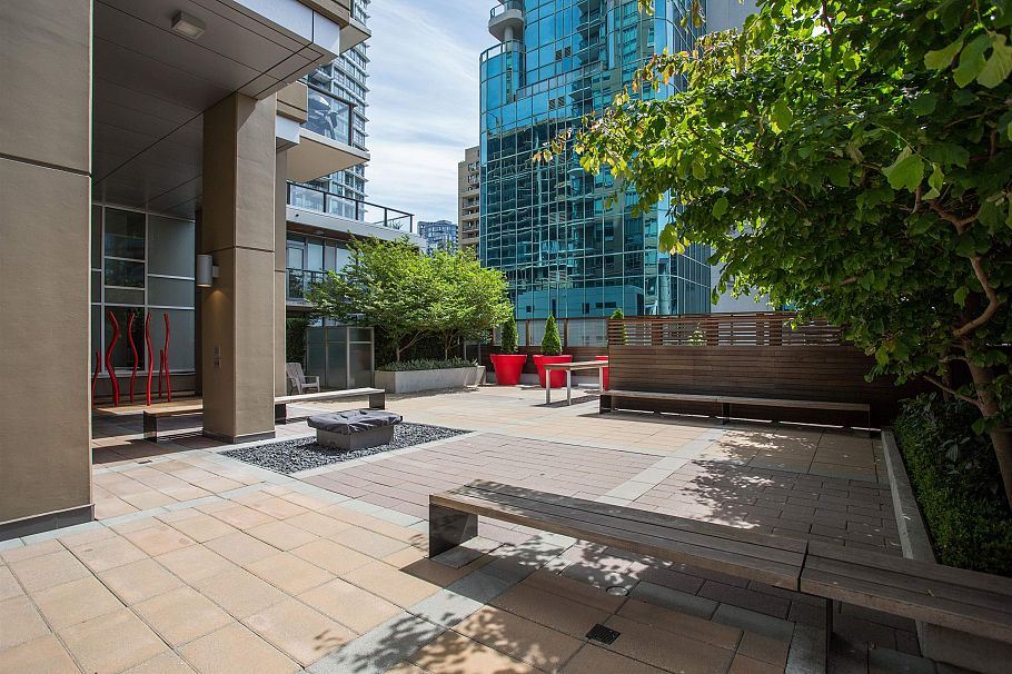 2207 1308 Hornby Street Vancouver, BC - 24