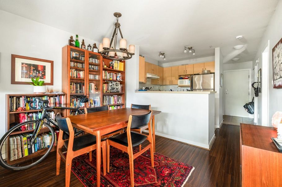 106 2983 W 4th Avenue Vancouver, BC - 5
