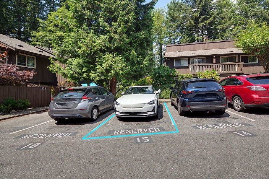 1840 Purcell Way North Vancouver, BC - 27