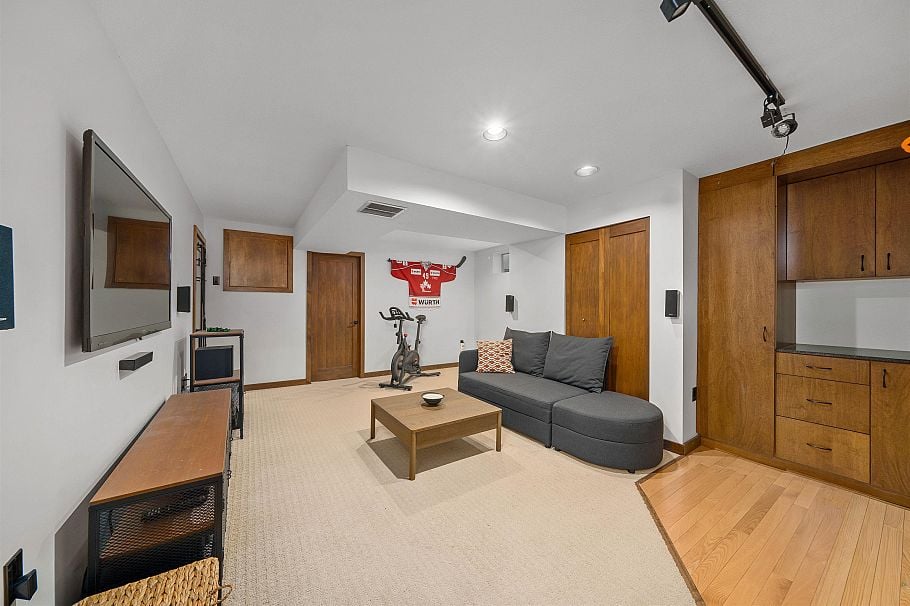 1479 Percy Court North Vancouver, BC - 18