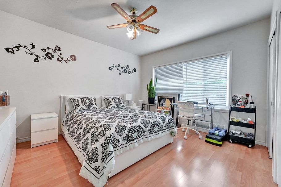 1075 Ruthina Avenue North Vancouver, BC - 28