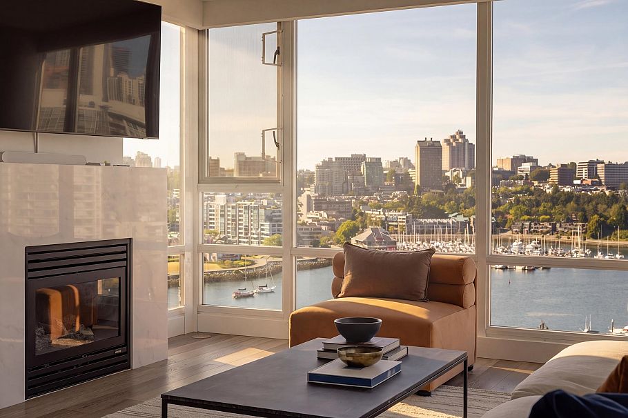 1707 1033 Marinaside Crescent Vancouver, BC - 4