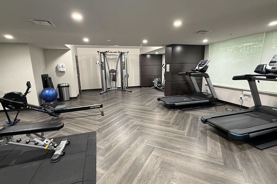 808 1561 W 57th Avenue Vancouver, BC - 24