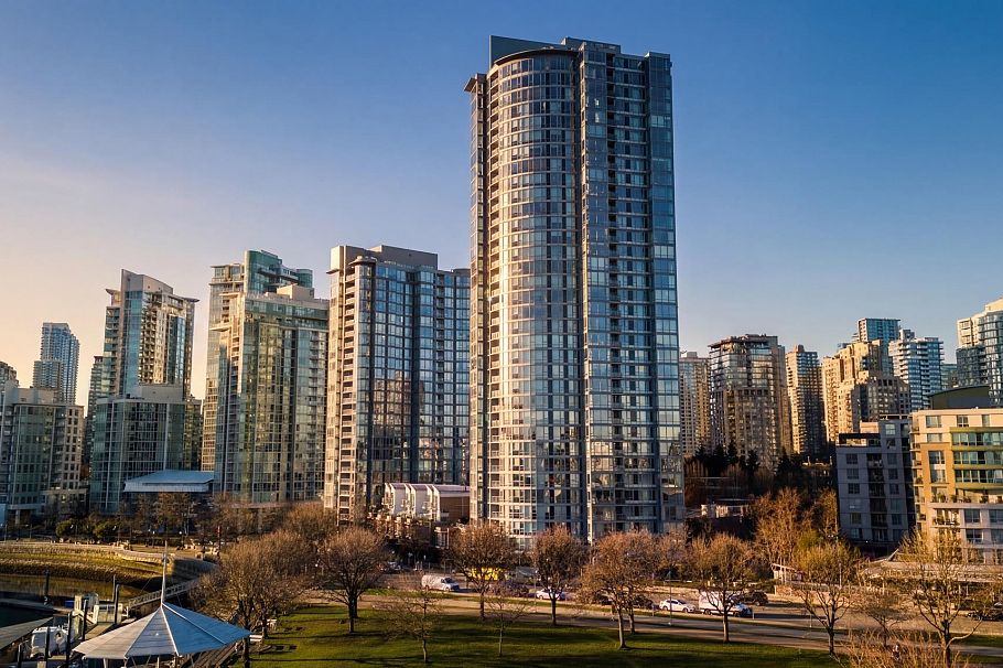 1707 1033 Marinaside Crescent Vancouver, BC - 37