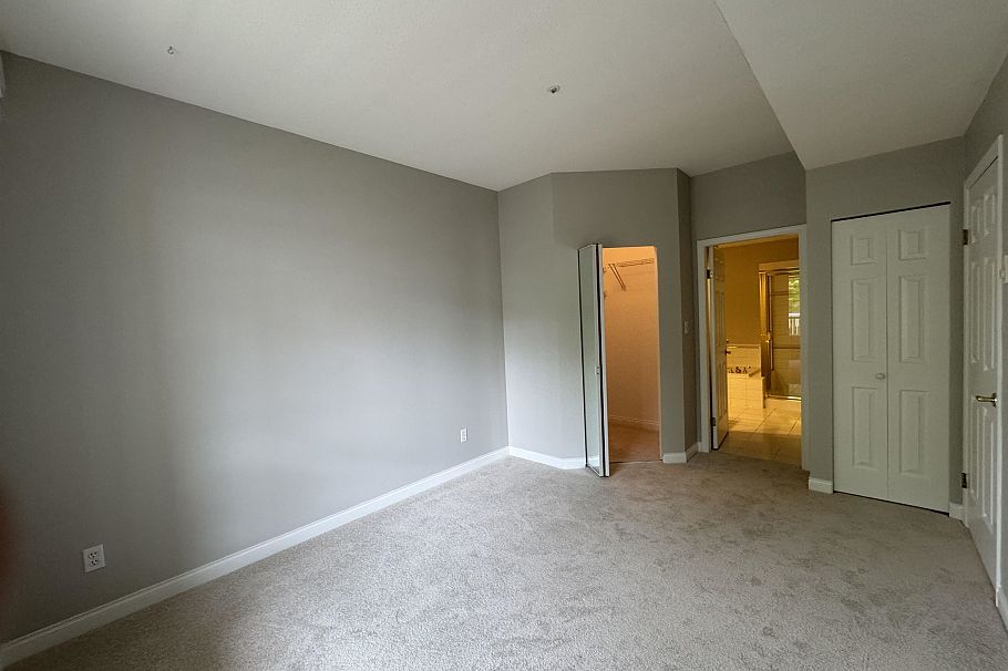 308 5835 E Hampton Place Vancouver, BC - 9