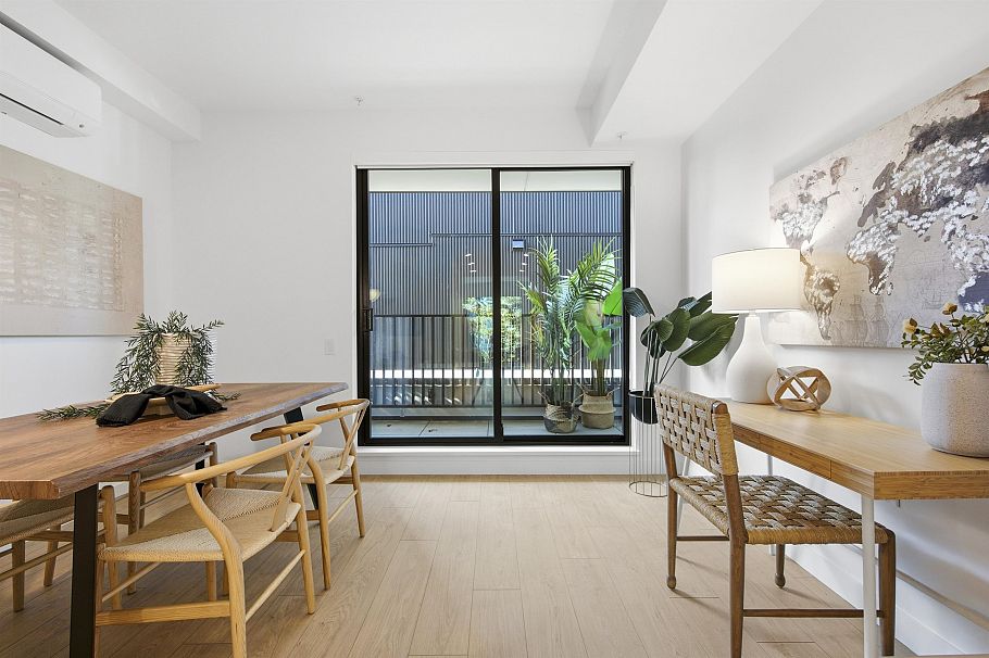 2408 E 12th Avenue Vancouver, BC - 12