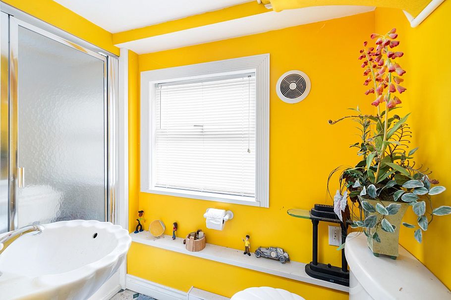 4535 Mountain Highway North Vancouver, BC - 24