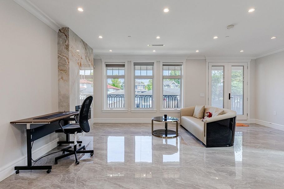 3559 E 48th Avenue Vancouver, BC - 36