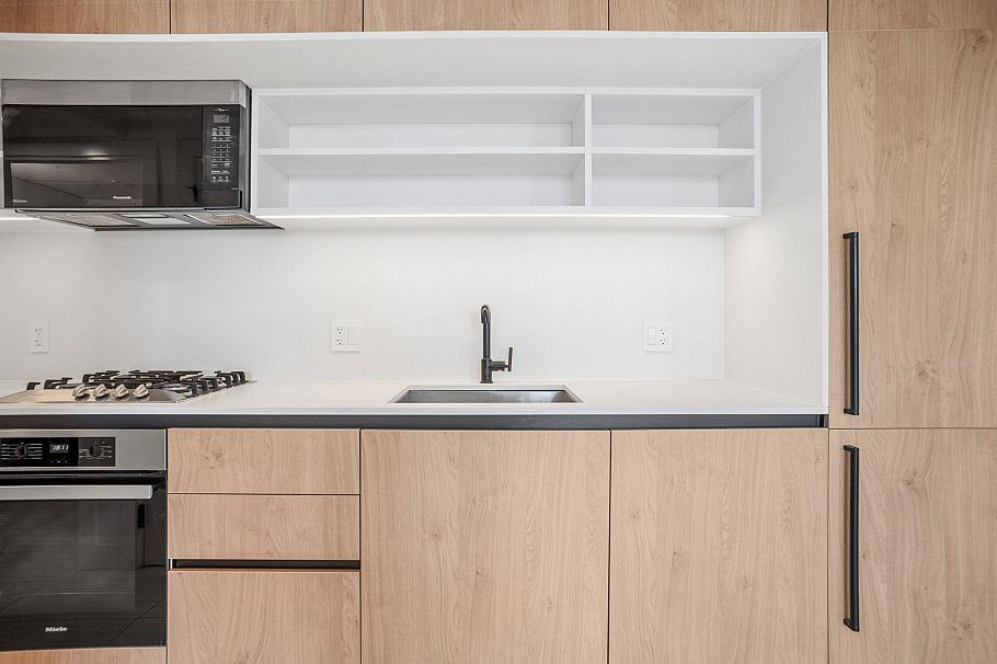 804 5058 Joyce Street Vancouver, BC - 5