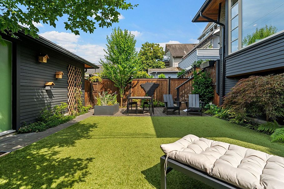 3261 W 2nd Avenue Vancouver, BC - 36