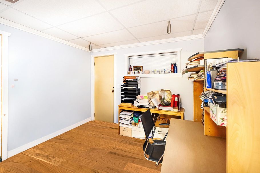 4535 Mountain Highway North Vancouver, BC - 22
