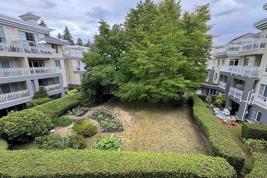 308 5835 E Hampton Place Vancouver, BC - 16