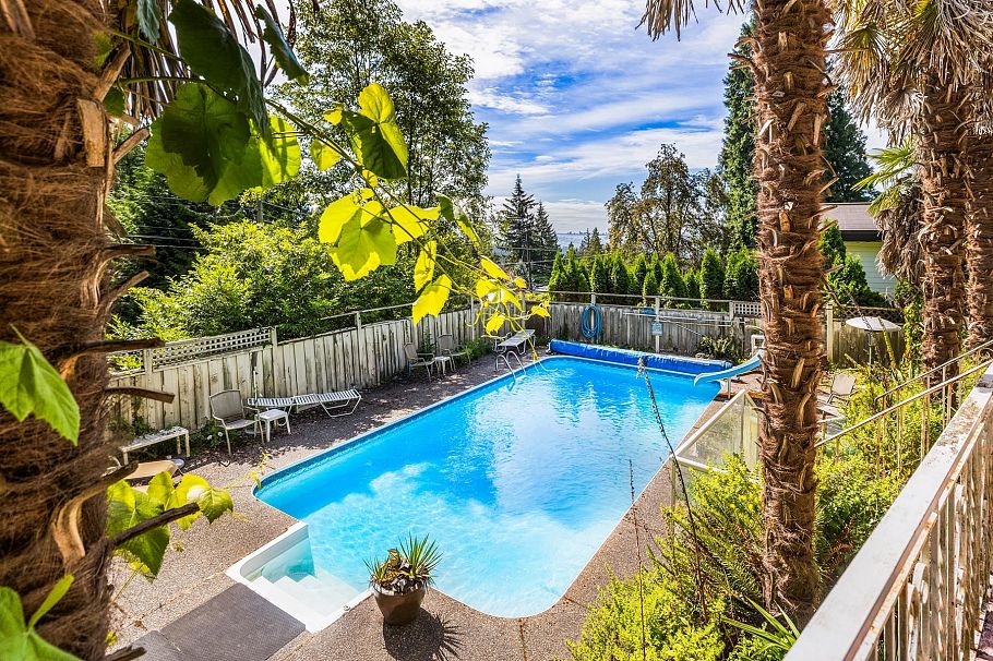 4535 Mountain Highway North Vancouver, BC - 3