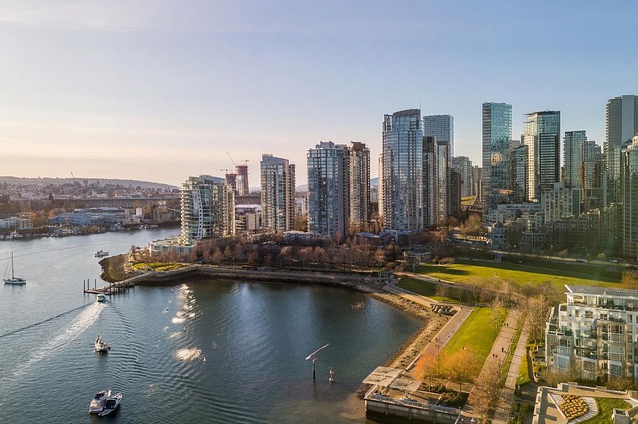 1707 1033 Marinaside Crescent Vancouver, BC - 39