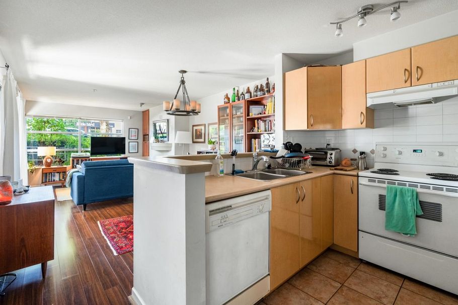106 2983 W 4th Avenue Vancouver, BC - 7