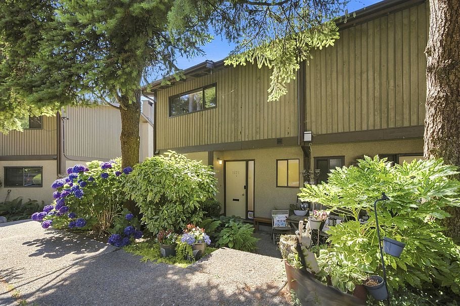 1079 Lillooet Road North Vancouver, BC - 34