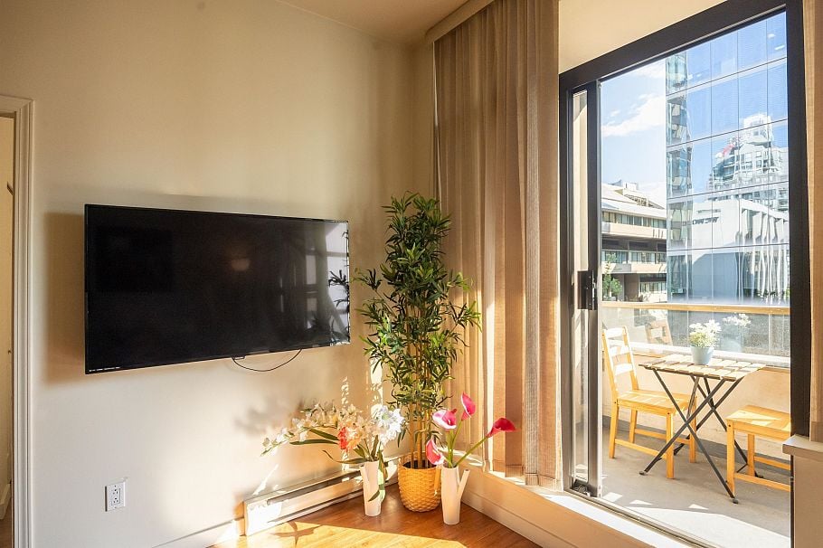 502 1010 Howe Street Vancouver, BC - 11