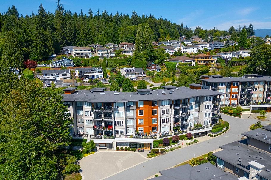 305 3873 Cates Landing Way North Vancouver, BC - 2