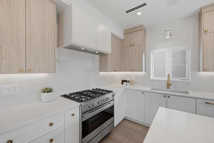 708 Windermere Street Vancouver, BC - 10