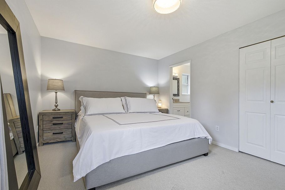 1659 Deep Cove Road North Vancouver, BC - 17