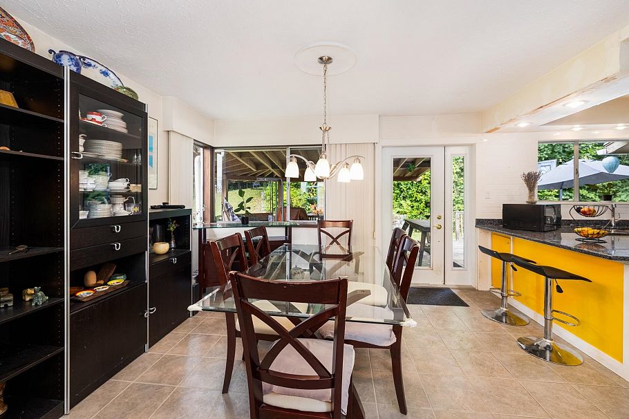 4535 Mountain Highway North Vancouver, BC - 13