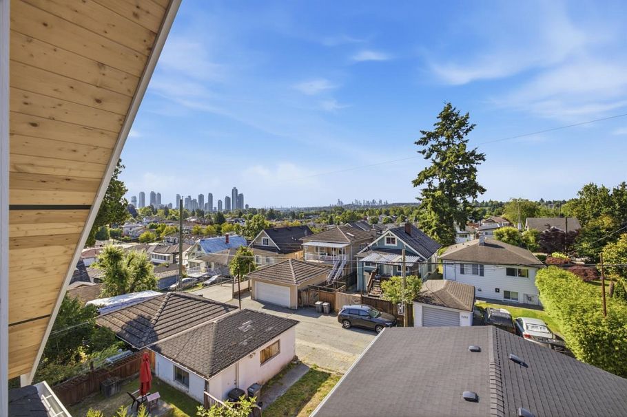 708 Windermere Street Vancouver, BC - 26