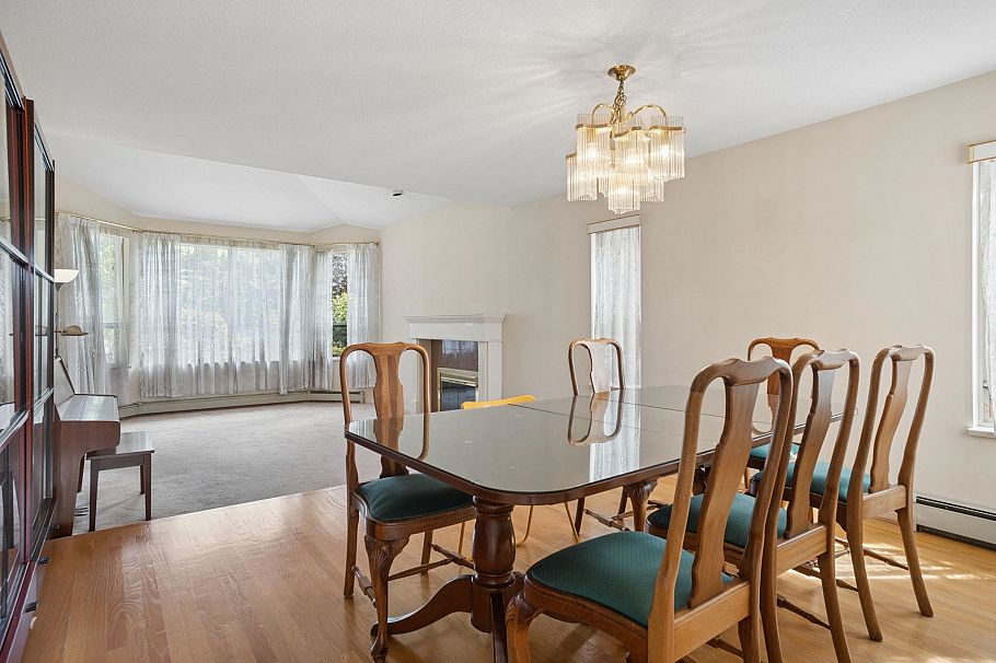 2986 W 37th Avenue Vancouver, BC - 5