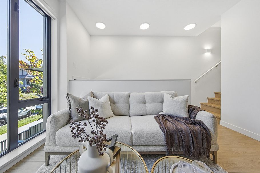 2408 E 12th Avenue Vancouver, BC - 6