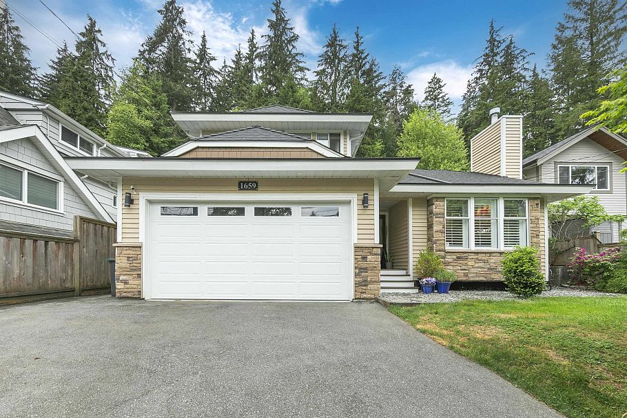 1659 Deep Cove Road North Vancouver, BC - 1