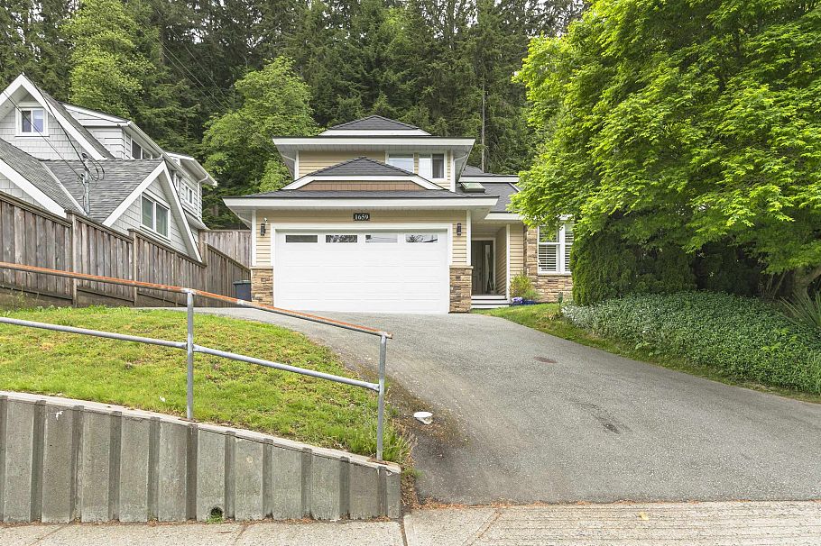 1659 Deep Cove Road North Vancouver, BC - 29