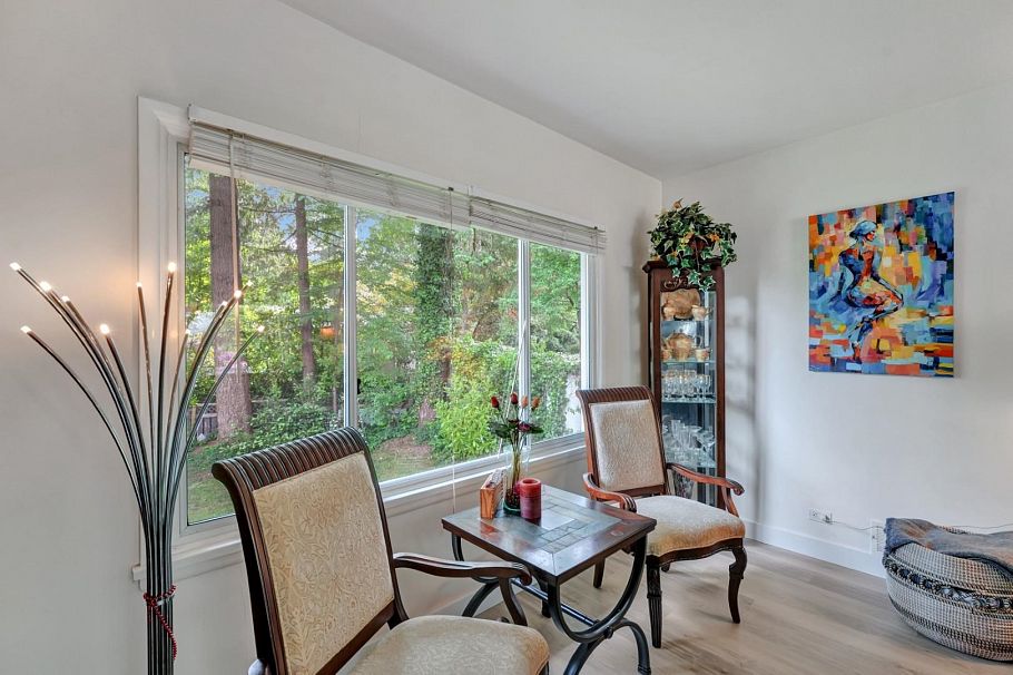 1075 Ruthina Avenue North Vancouver, BC - 24