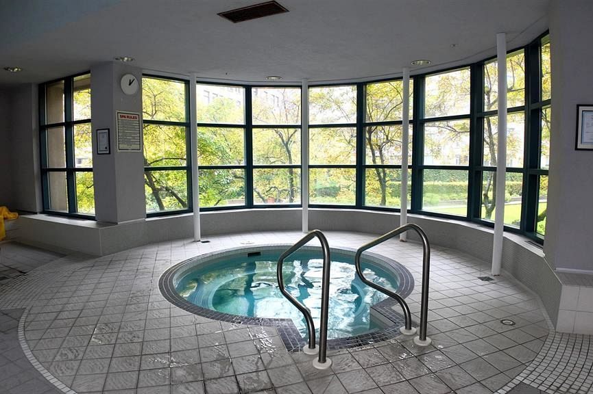 2304 183 Keefer Place Vancouver, BC - 14